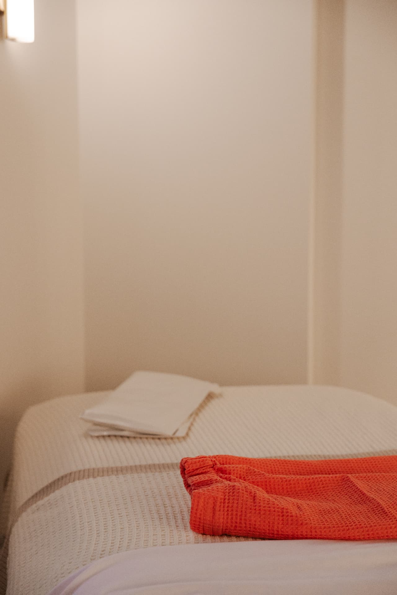 Treatment bed detail